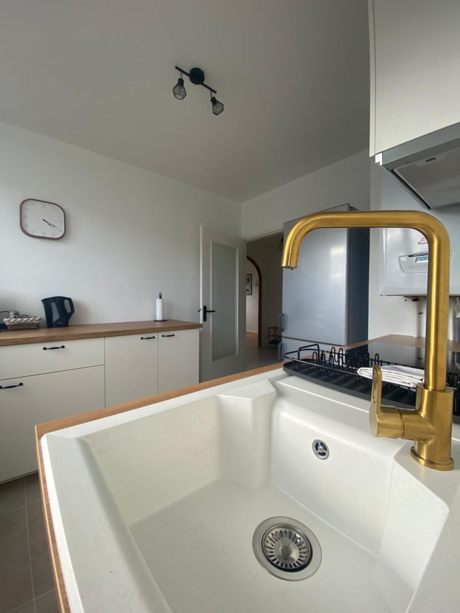 Appartement Spacieux Et Chaleureux - 4Pers - Refait A Neuf - Parking Privatif - Proches Axes, Commerces Et Services - Check In 24-24 Lempdes Buitenkant foto